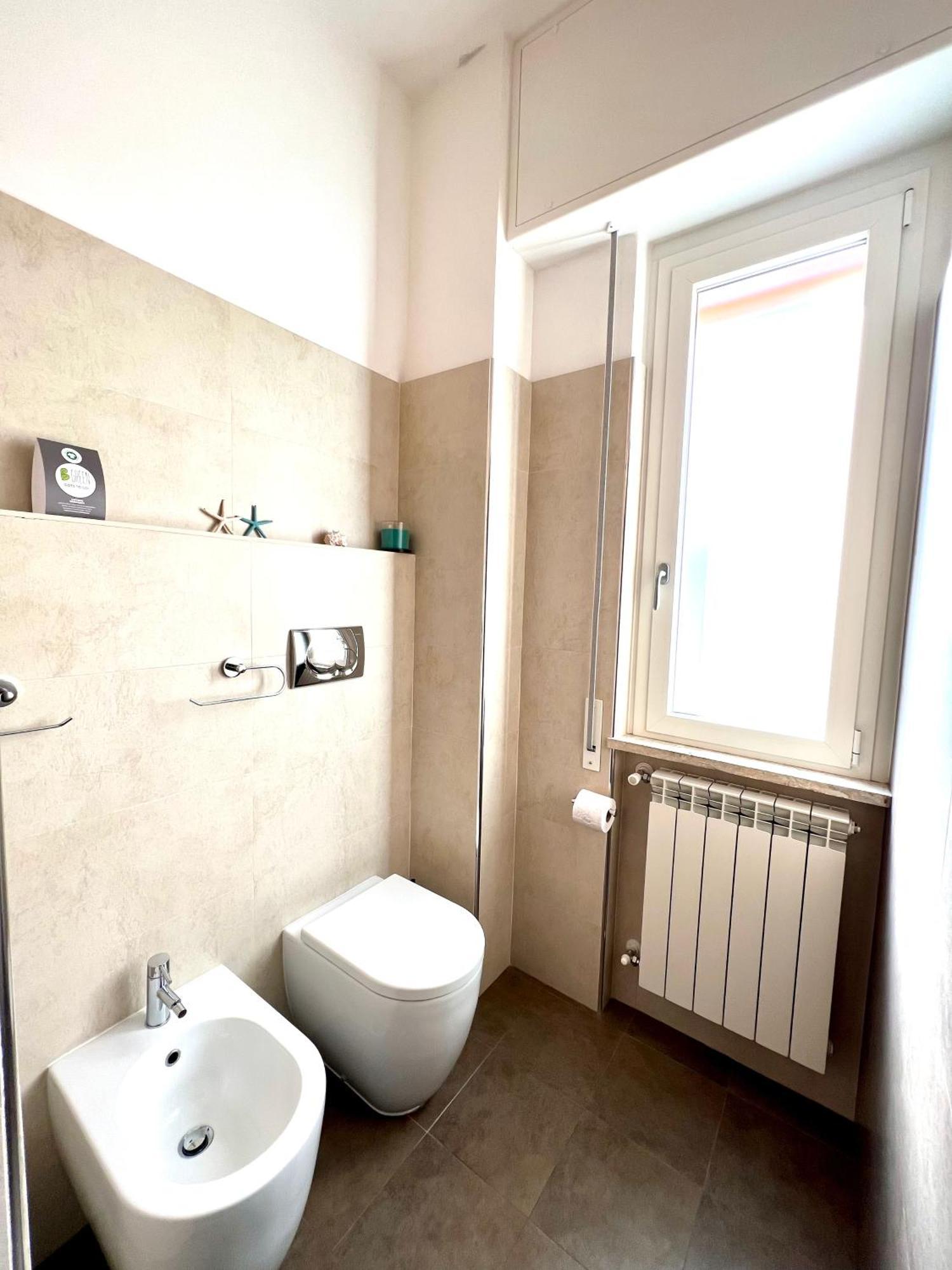 Apartamento La Stella Marina - 150 Metri Dal Mare Con Box Auto Spotorno Exterior foto