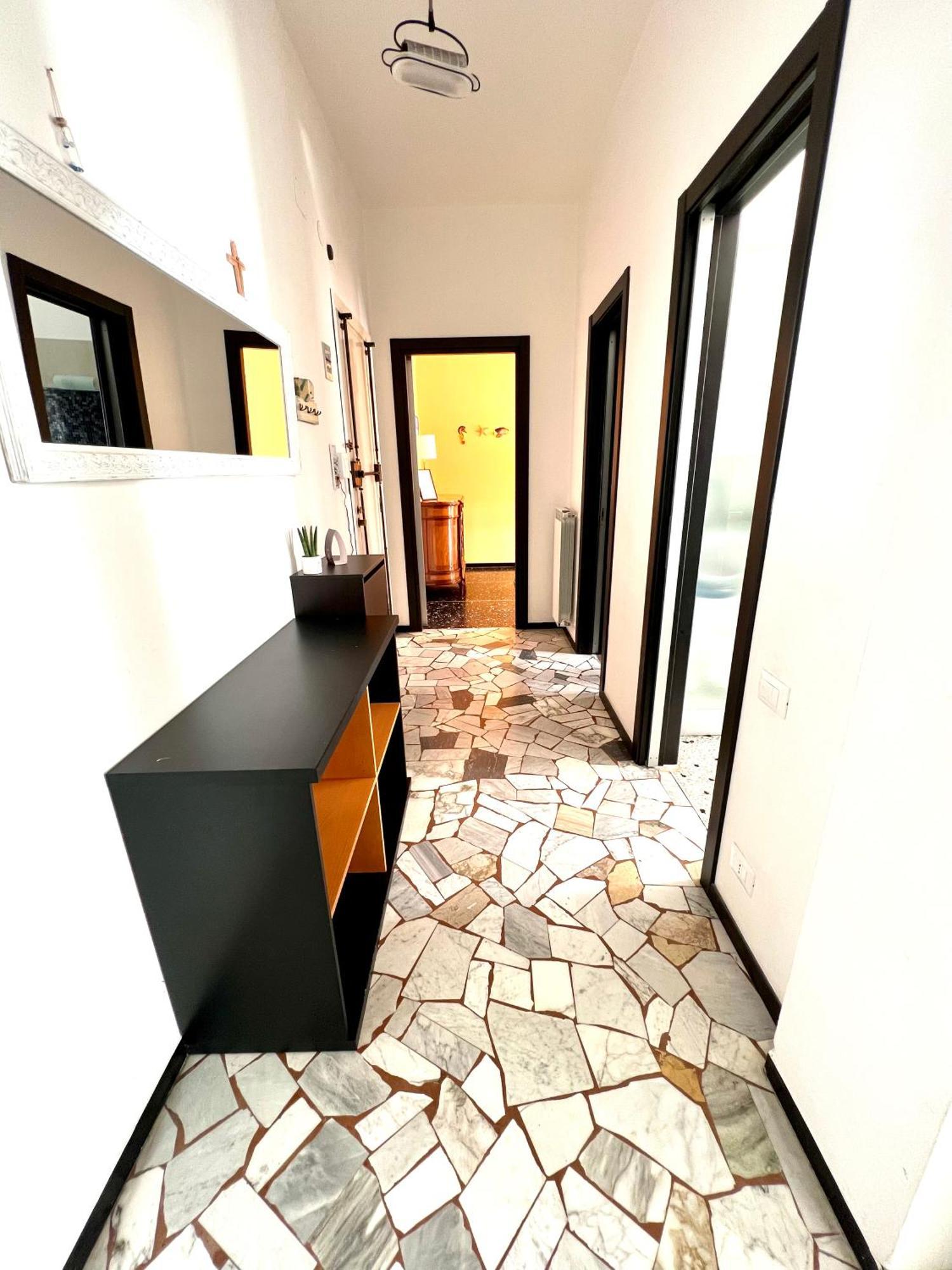 Apartamento La Stella Marina - 150 Metri Dal Mare Con Box Auto Spotorno Exterior foto