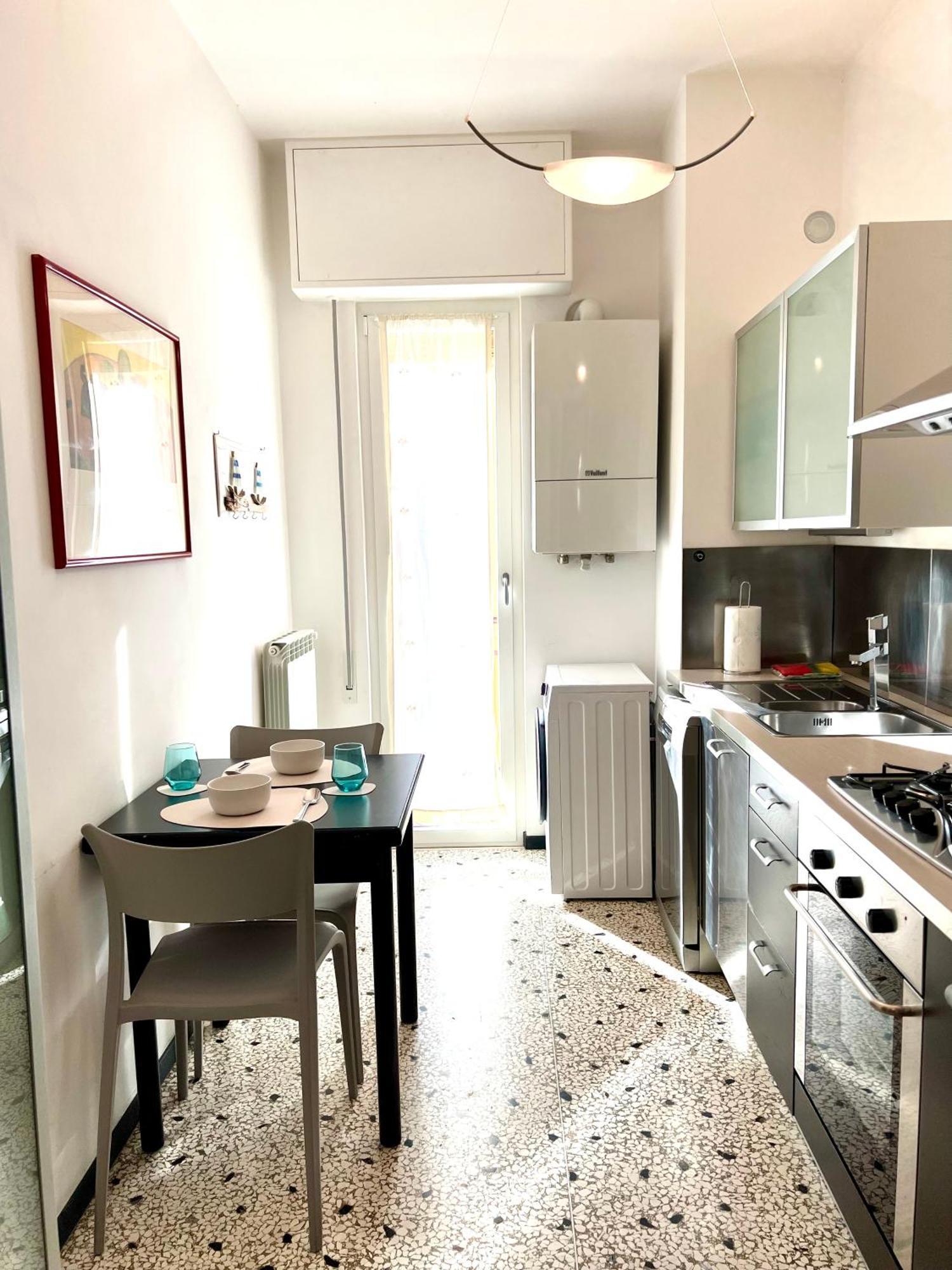 Apartamento La Stella Marina - 150 Metri Dal Mare Con Box Auto Spotorno Exterior foto